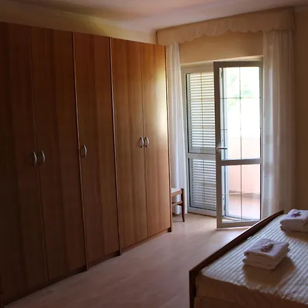 Anggela Guest house 3*