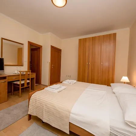 בית הארחה Anggela